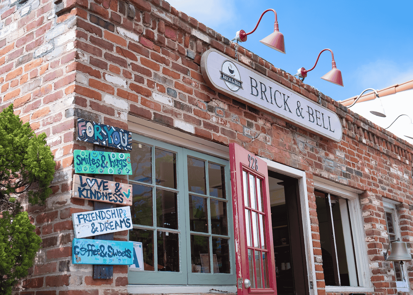 679b6ff75a6bc05861d5c8b8_Brick & Bell Cafe s (1).png